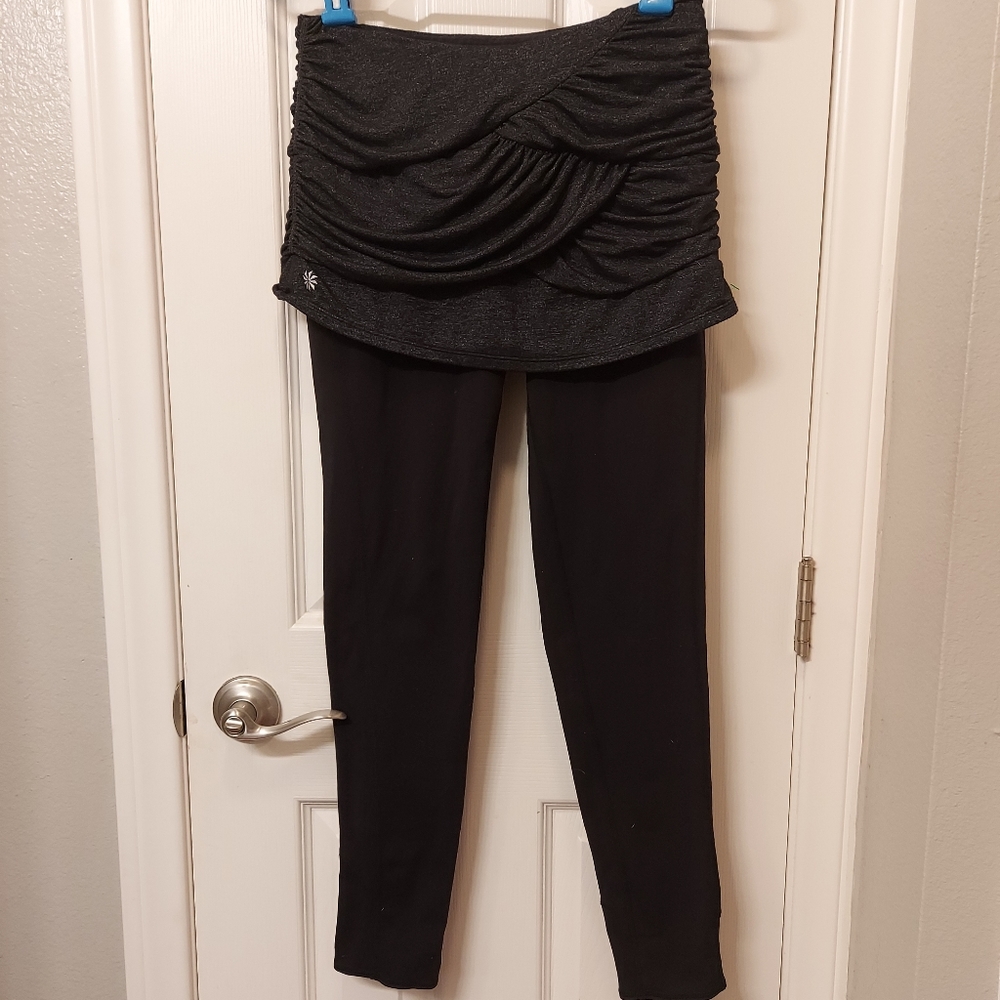 Athleta Ying yang skirt/leggings set